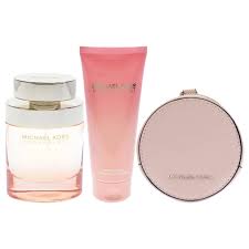 MK45016031
850049716468
Michael Kors Wonderlust 3 Pcs Set For Women: 3.4 Eau De Parfum Spray + 3.4 Body Lotion + Round Purse