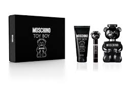 MOS6W0624
8011003889433
Moschino Toy Boy 3 Pcs Set: 3.4 Eau De Parfum Spray + 0.3 Eau De Parfum Spray + 3.4 Body Gel