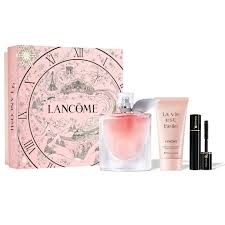 LANCOMELG0732
3614274654158
Lancome La Vie Est Belle 3 Pcs Set For Women: 3.4 Eau De Parfum Spray + 1.6 Body Lotion + 0.06 Mascara